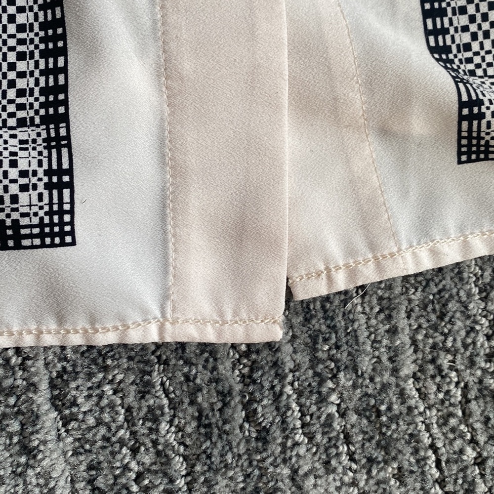 Studio M Tunic - Picture 4 of 4